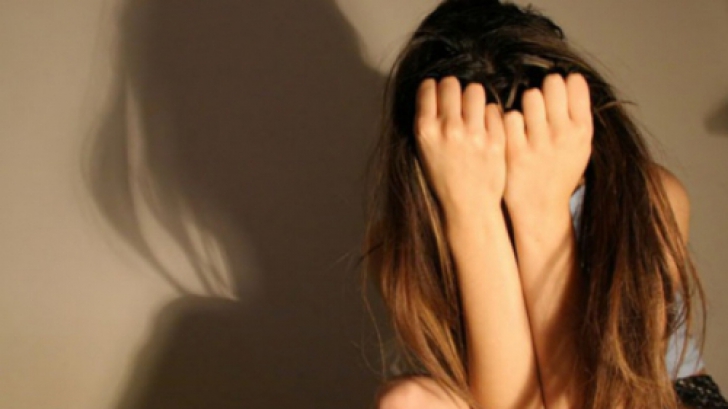 Şi-a filmat iubita în timp ce făceau sex, apoi filmuleţul a ajuns în mâinile noii amante, verişoara femeii