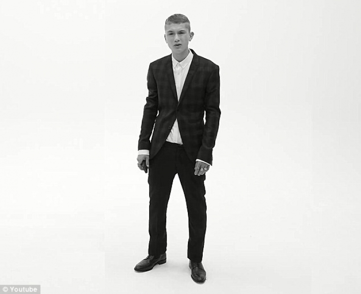 Rafferty Law, fiul de 17 ani al lui Jude Law, debut ca model profesionist
