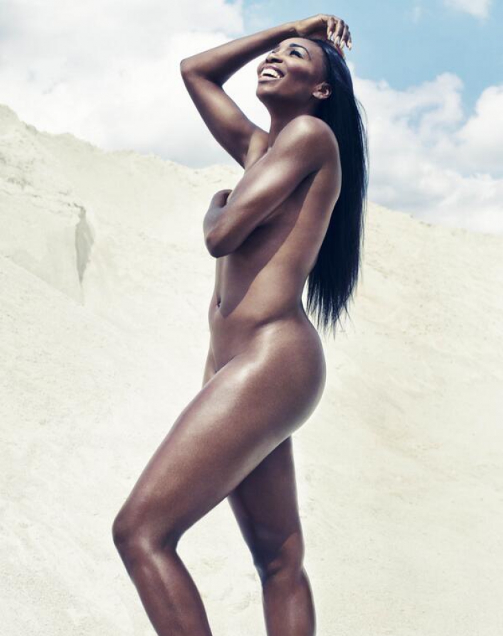 Venus Williams a pozat dezbrăcată
