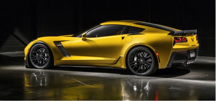 Noul Chevrolet Corvette Z06: Cum arată şi cât costă cel mai puternic Corvette făcut vreodată