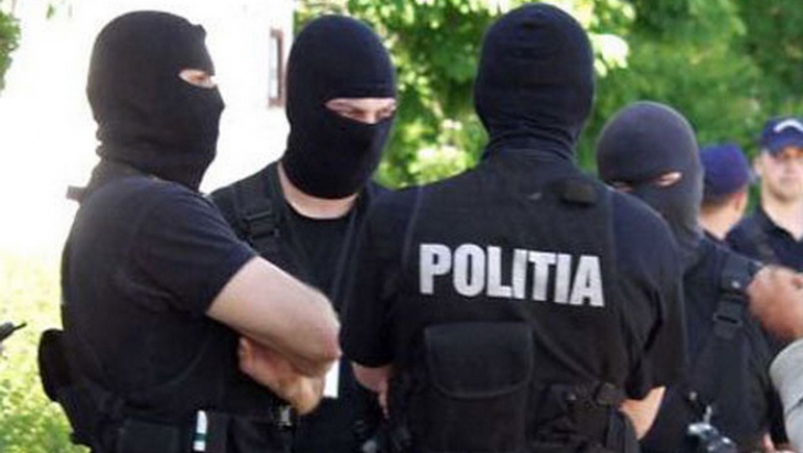 Percheziţii în Prahova şi Ilfov, la persoane suspectate de furturi din firme şi din locuinţe