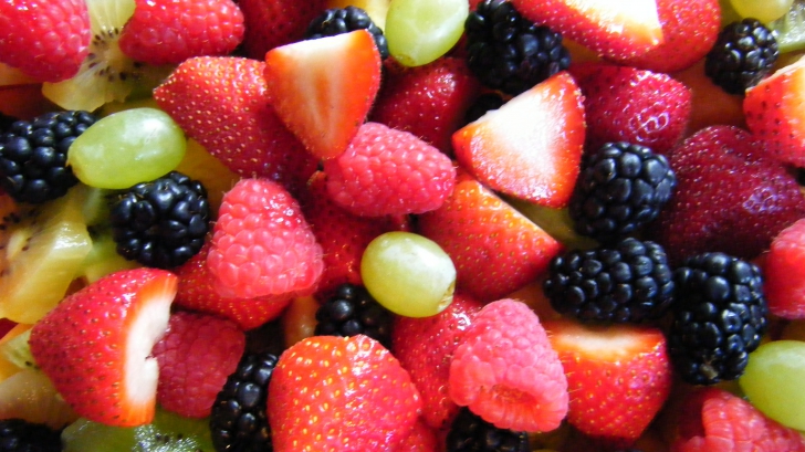 Fructele care te scapă de kilogramele în plus