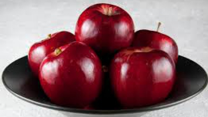 De ce se spune ca merele ar fi mai nocive danturii decat sucurile carbogazoase