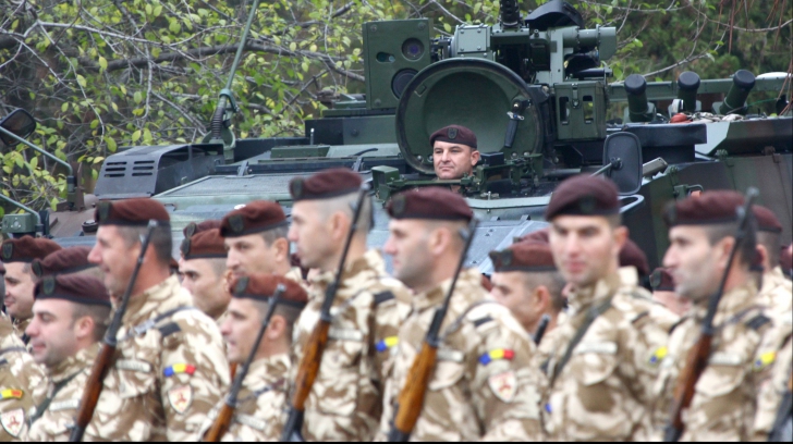 Ponta asistă, în Afganistan, la începerea procedurilor de retragere a trupelor româneşti