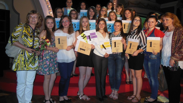 Elevii români au luat 21 de premii la Olimpiada Internaţională