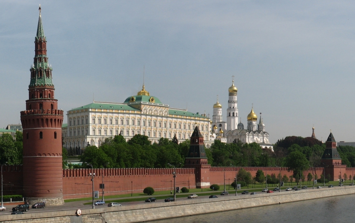 Kremlinul critică armistiţiul anunţat de Kiev