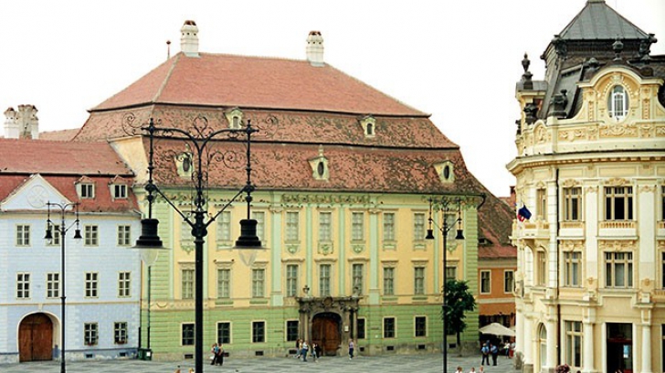  Ministerul Culturii caută manager pentru Muzeul Naţional Brukenthal din Sibiu