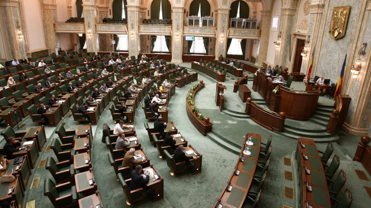 Proiectul Guvernului de reducere a CAS cu 5% din octombrie 2014, aprobat de Senat