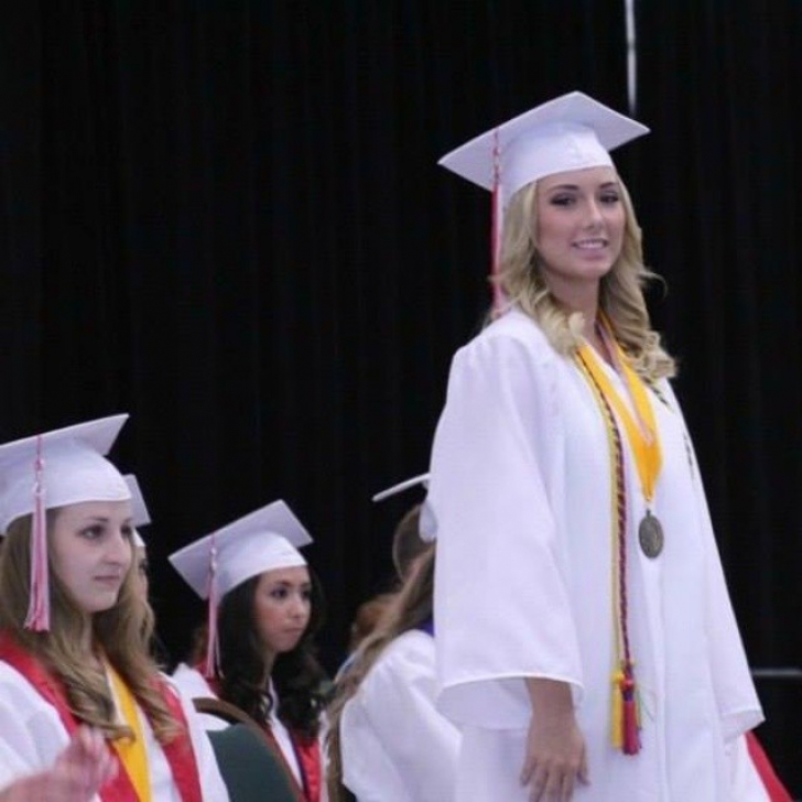 Hailie Mathers, fiica lui Eminem, a absolvit liceul cu nota maximă