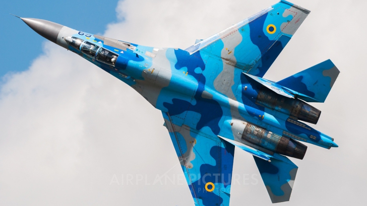 Un avion de vânătoare al Forţelor Aeriene Ucrainene