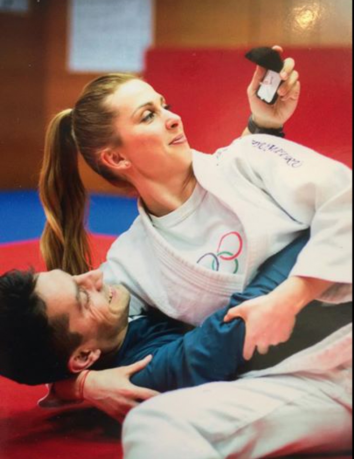 O fotografie cu Alina Dumitru face senzație pe Facebookul Federației Internaționale de Judo