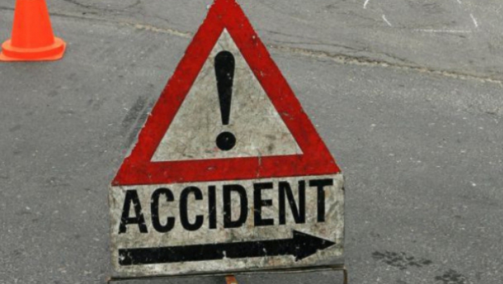 Fetiţă de 11 ani și alte patru persoane, rănite într-un accident pe DN 1