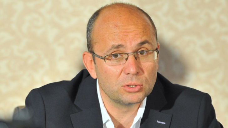 COZMIN GUŞĂ: Cine pierde, cine câștigă din afacerea RTV – OTV