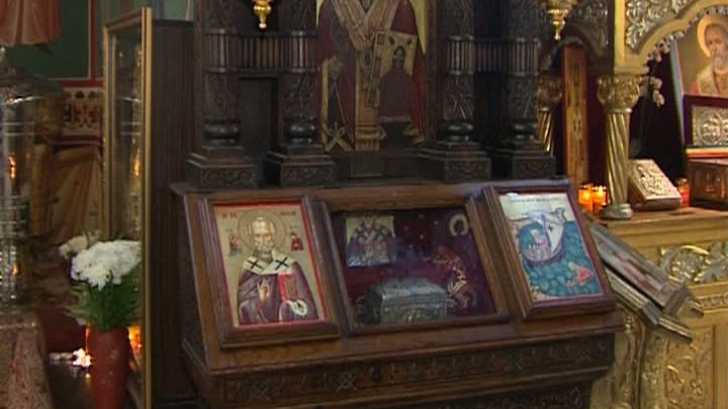 Patriarhia Română a confirmat că moaştele Sfântului Nicolae sunt autentice