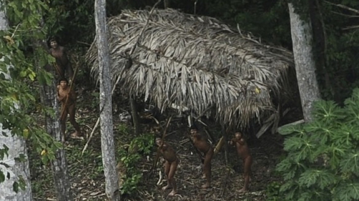 Trib din Amazon, izolat total de civilizaţie