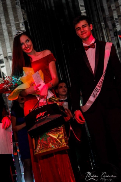 Alex Bittman, la Balul Bobocilor de la liceul la care &icirc;nvaţă