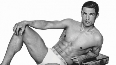 Cristiano Ronaldo, cenzurat în propria reclamă la lenjerie intimă