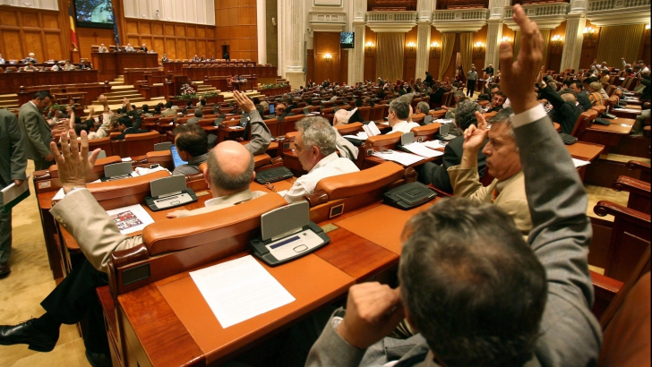 Udrea, Şova şi Tăriceanu, în topul celor mai leneşi deputaţi în 2014
