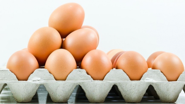 Cum şi cât să păstrezi ouăle în frigider