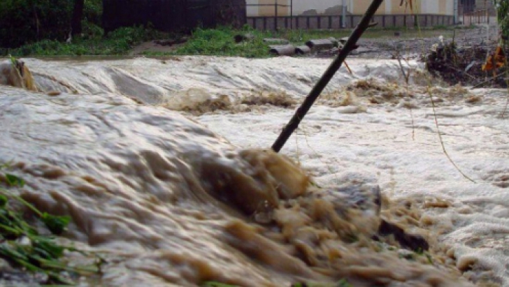 CODUL PORTOCALIU de inundaţii, menţinut pe cursul inferior al râului Moraviţa, în Timiş