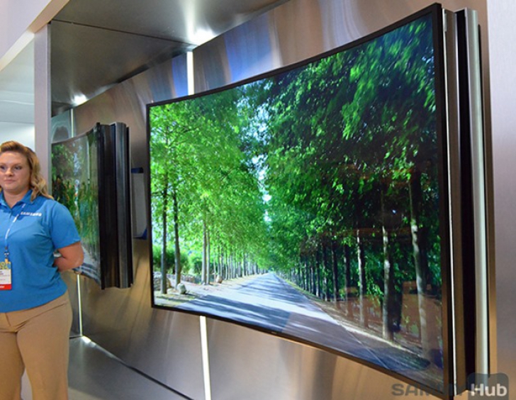 Samsung pregăteşte cel mai mare televizor flexibil 