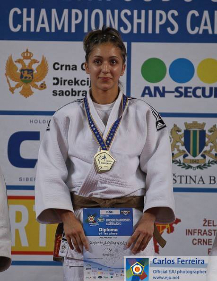 Ștefania Dobre, argint la judo, la JO de tineret