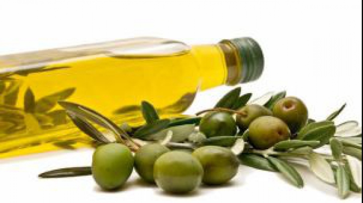 Zece beneficii ale uleiului de măsline. Cum îţi poate salva viaţa