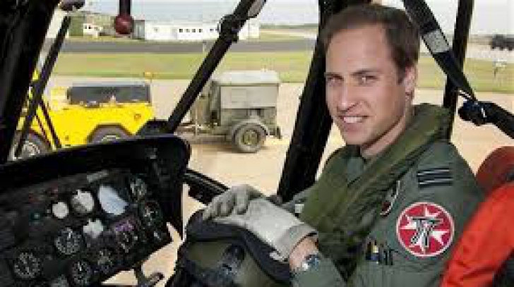  
Prinţul William va deveni pilot pe un elicopter-ambulanţă