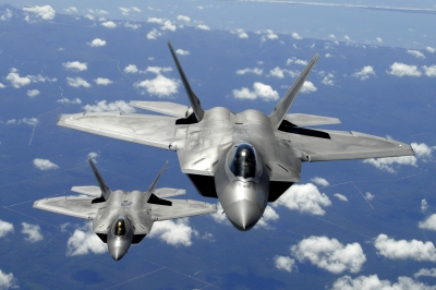 Primul test pentru avionul de vânătoare F-22 Raptor