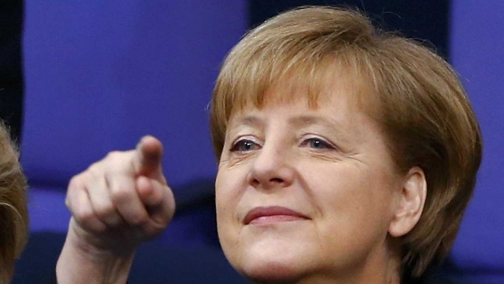 Angela Merkel a primit un premiu pentru pace. Care este legătura cu crimele naziste