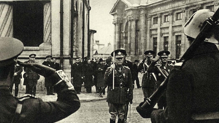 23 August: varianta Mareșalului Ion Antonescu.