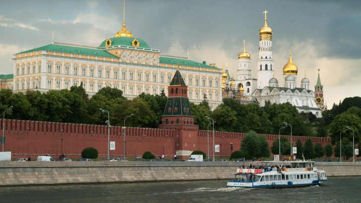Kremlin: Moscova, 'extrem de îngrijorată' de reluarea luptelor în estul Ucrainei 