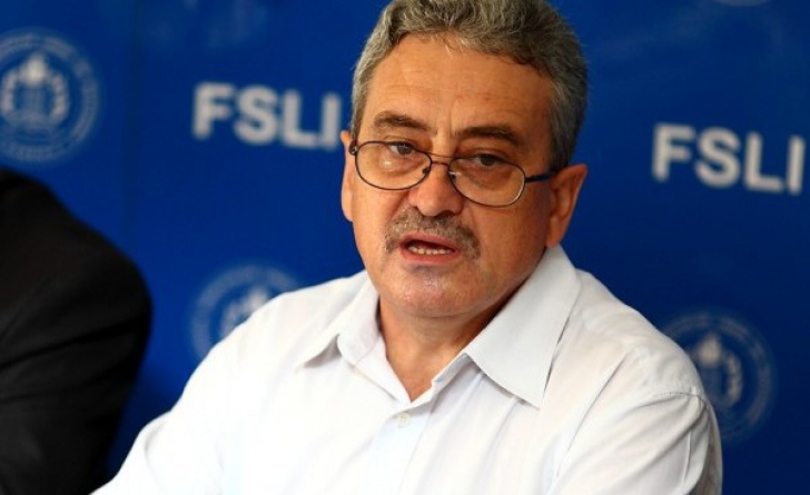 Președintele FSLI: Ministerul Educației Naționale ar trebui să își facă propria editură