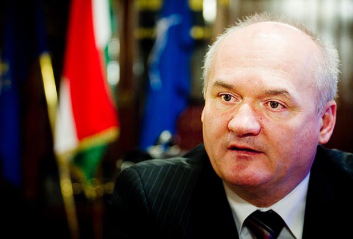 Ministrul ungar al Apărării: Criza ucraineană a sporit importanța NATO