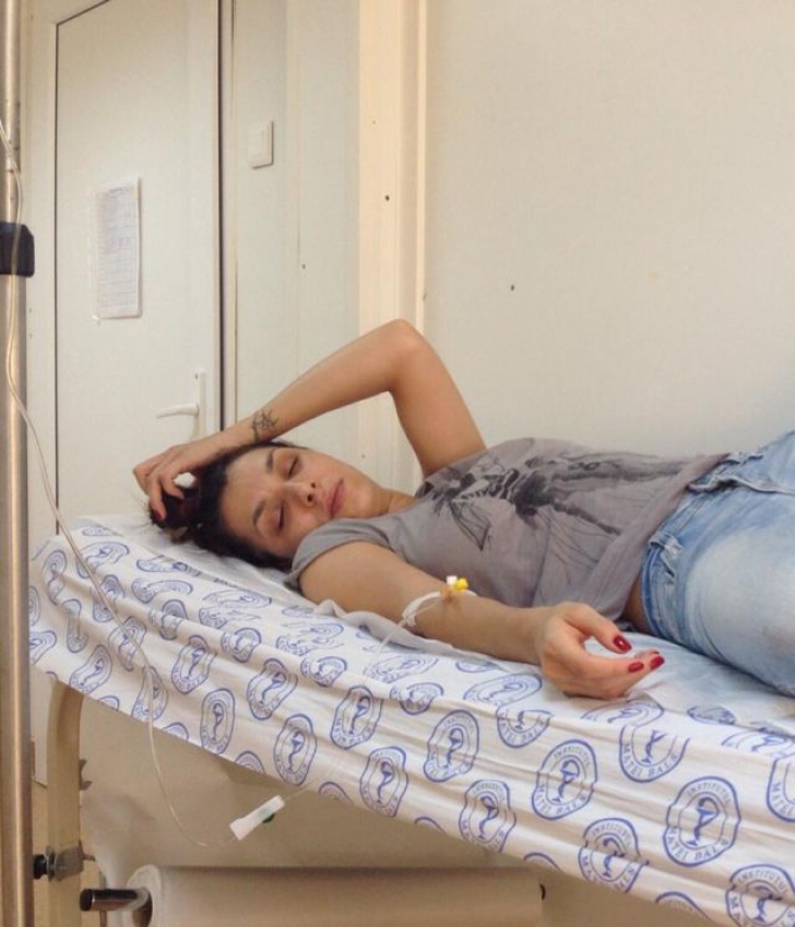 Sorana, ex Asia, pe patul de spital