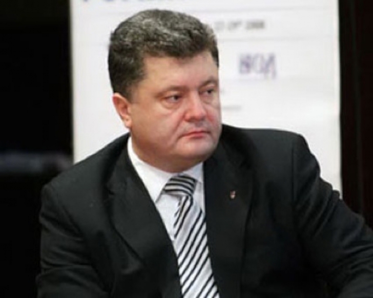 Poroșenko face o vizită la Mariupol, pentru a-și încuraja trupele să reziste în fața separatiștilor