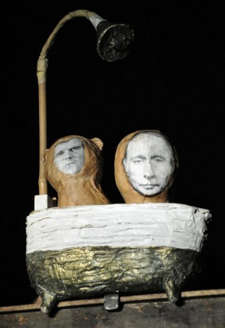 "Putin schiază", spectacol la Festivalul Internaţional de Teatru pentru Publicul Tânăr Iași 