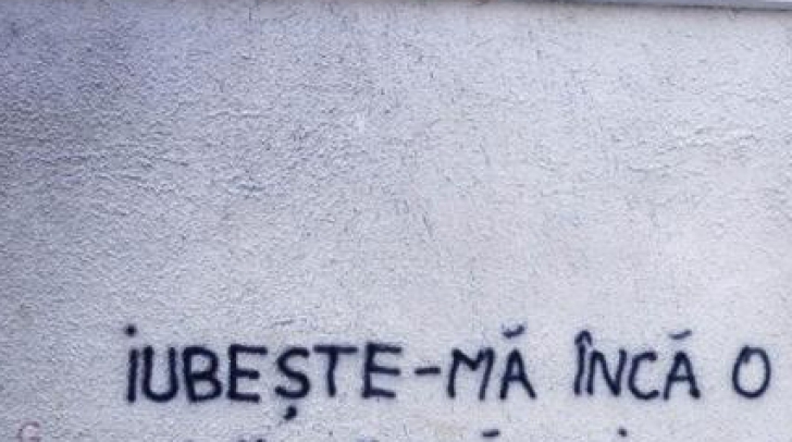 Mesajul de pe un zid din Bistriţa, viral pe Internet: "Iubeşte-mă încă o dată..."