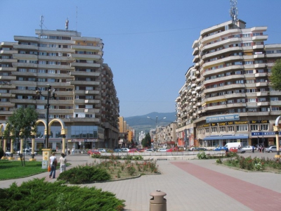 Cum a mutat Ceauşescu un bloc de 80 de apartamente cu tot cu locatari