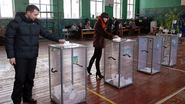 Cum vede presa din RUSIA, rezultatul alegerilor din UCRAINA 