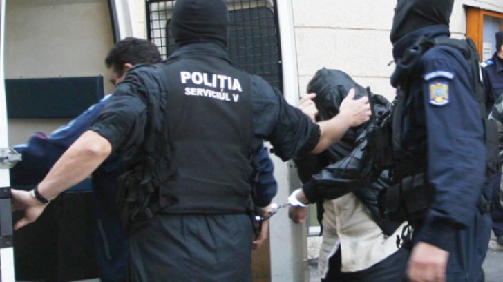 Galați: 21 de persoane, arestate în dosarul de evaziune cu un prejudiciu de cinci milioane euro