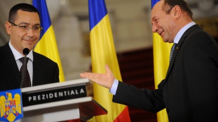 Băsescu: PONTA poate fi ŞANTAJAT ca preşedinte. Ca spion, ERA UN ŢÂNCĂU