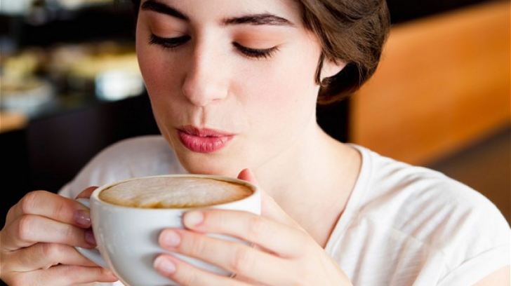 Băutorii de CAFEA se pricep mai bine la aceste 5 lucruri