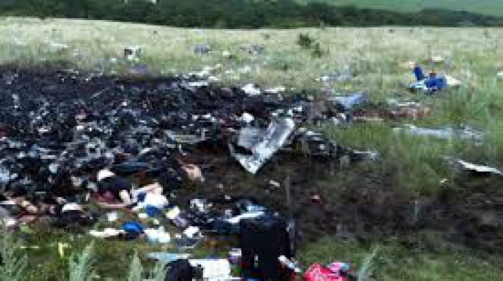 NOI imagini de la prăbușirea avionului MH17, doborât în Ucraina