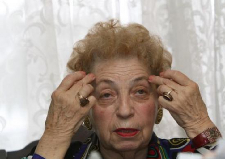 La 82 de ani, avocata Paula Iacob vrea să-şi facă operaţii estetice. Ce doreşte să schimbe la ea