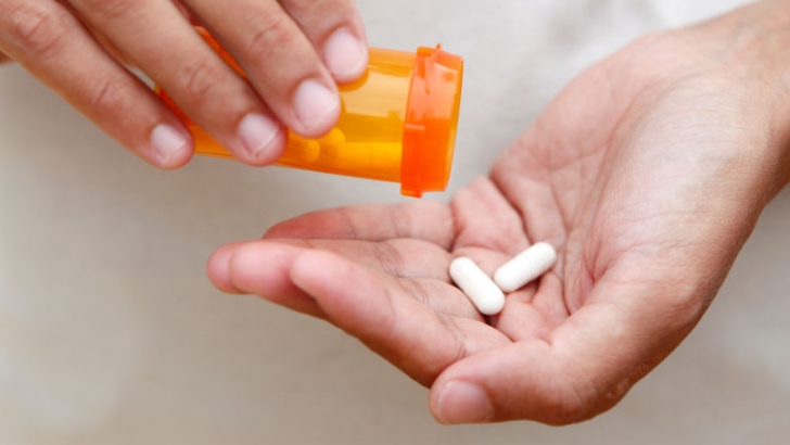Zeci de medicamente vor fi scoase temporar de pe piaţă