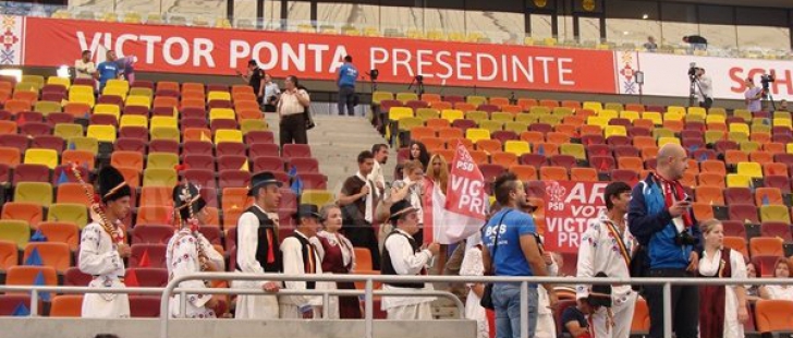 PSD a furat startul campaniei electorale, afișând deja mai multe bannere cu Victor Ponta  