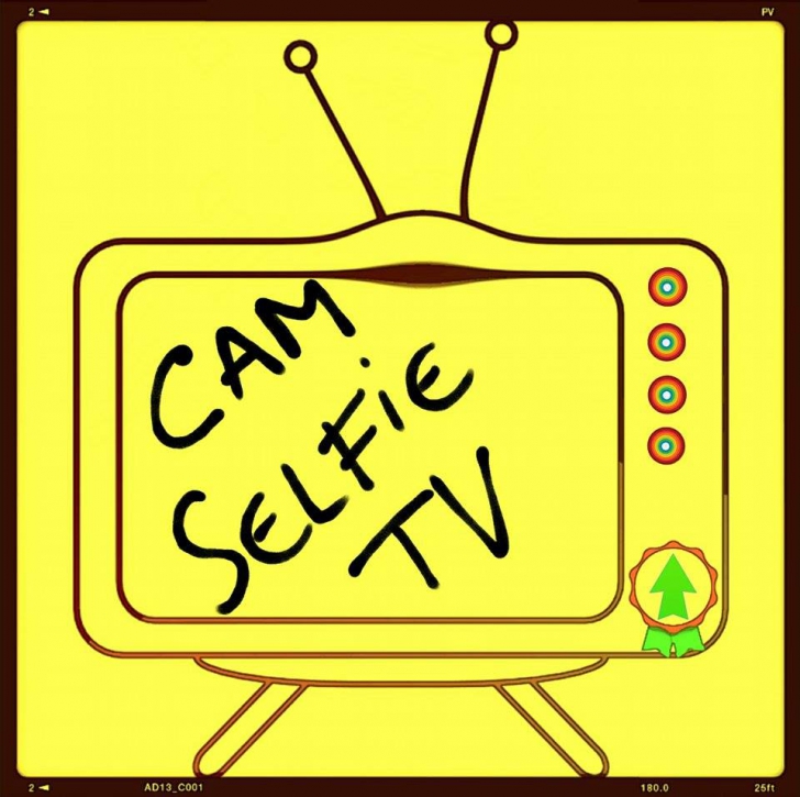 PREMIERĂ! Acum s-a LANSAT primul episod din istoria  “Cam Selfie TV”