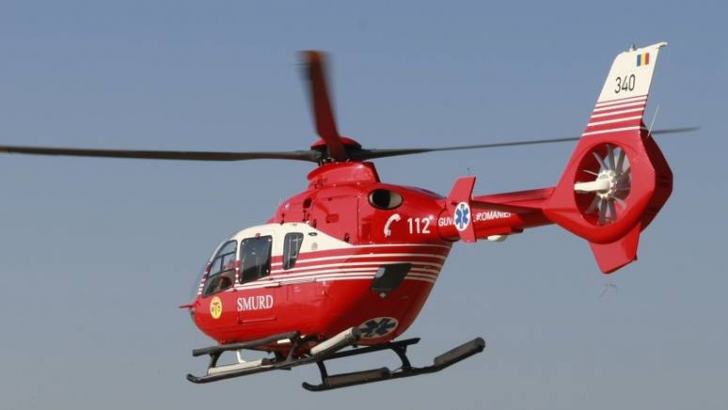 PANICĂ la un liceu din Iaşi: ELEV DROGAT, luat cu elicopterul SMURD de la şcoală