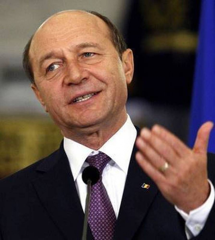 Traian Băsescu: Aştept de trei luni un înlocuitor pentru ministrul Culturii 